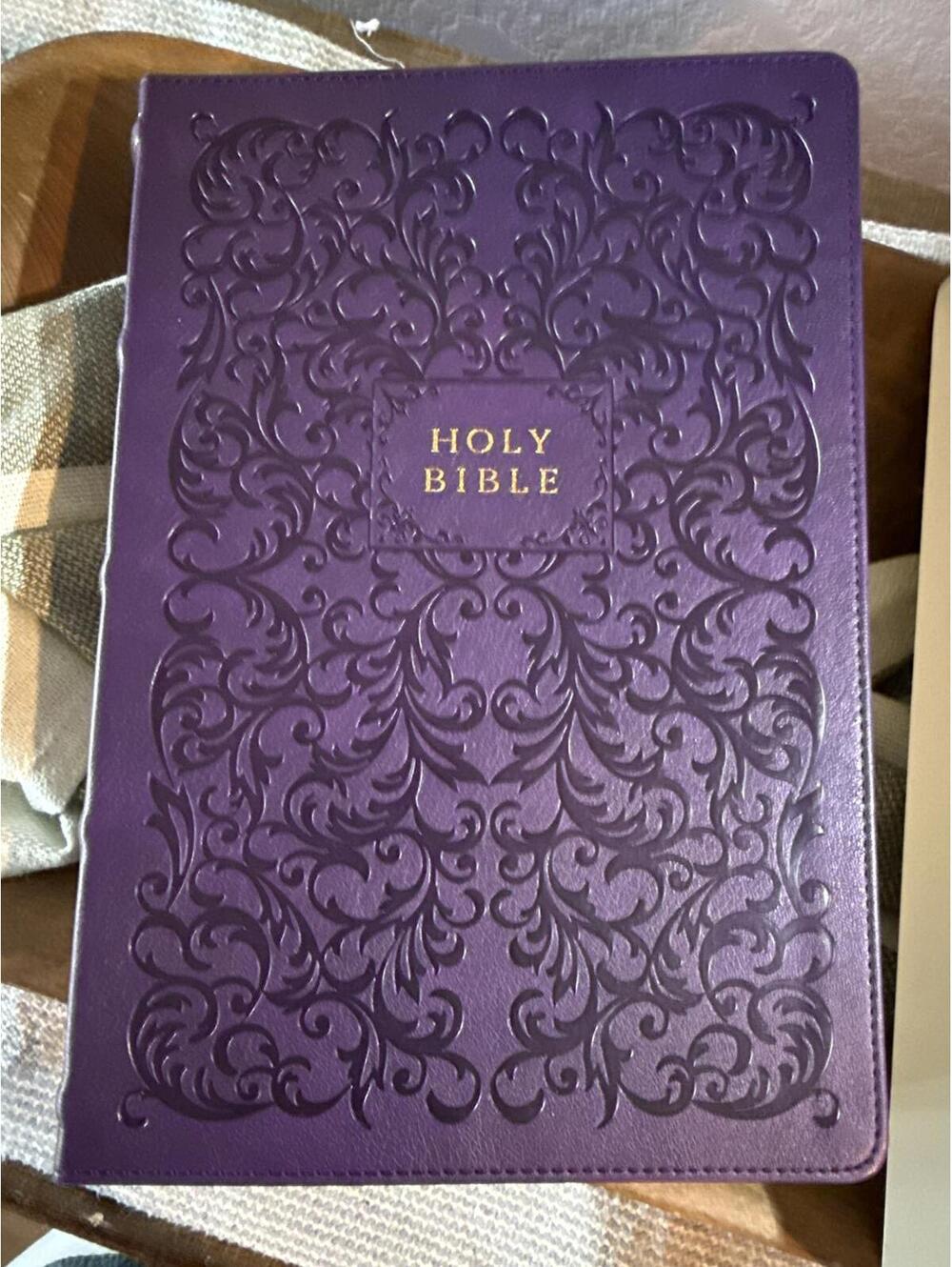 Thomas Nelson KJV Center-Column Reference Bible - Purple Leathersoft